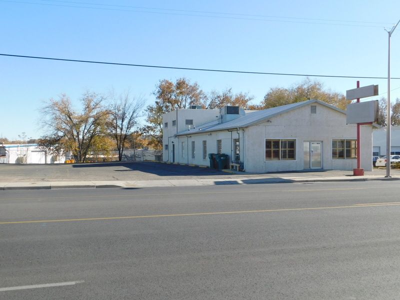 805 E Main St, Farmington, NM 87401